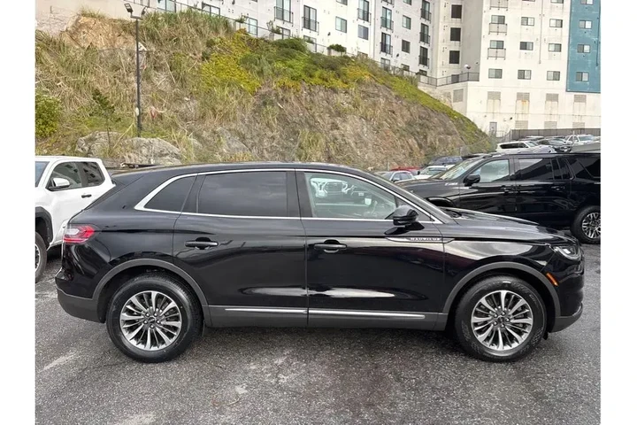 $23498 : Lincoln Nautilus 2021 Reserv image 7