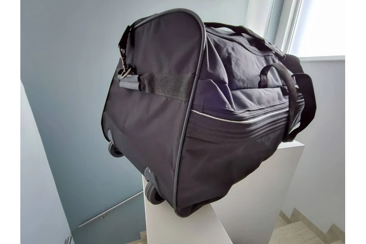 $1 : MALETAS CASI NUEVAS image 9