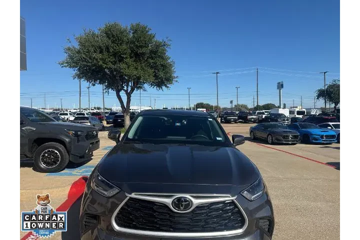 $26256 : Toyota Highlander 2021 L 4dr image 6