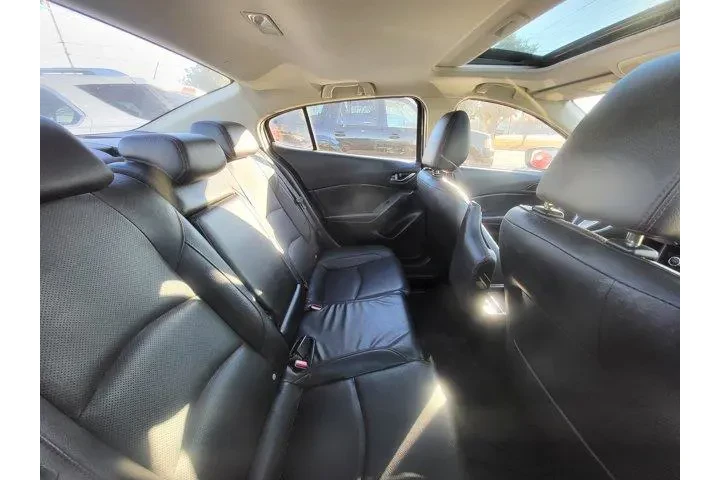 $15403 : Mazda Mazda3 2016 s Grand To image 9