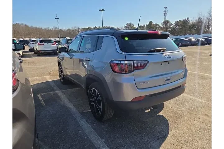 $22193 : Jeep Compass 2022 4x4 Limite image 4