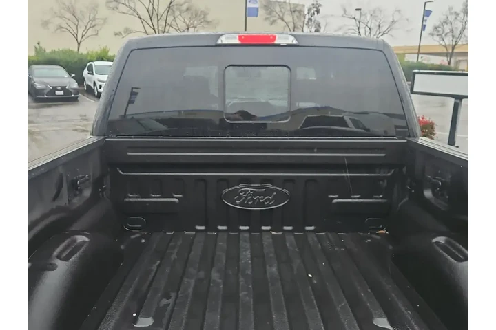 $26000 : Ford F-150 2016 4x2 XLT 4dr image 9