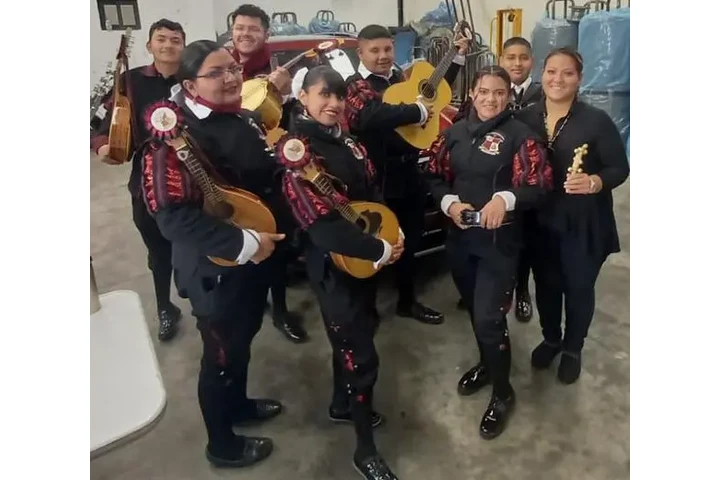 ESTUDIANTINA MISA, SERENATAS image 4