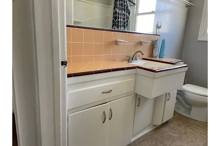 $1000 : Cute 1918 Craftsman Bungalow image 10