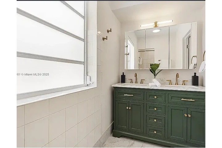 $1700 : 2Homes, una de las comunidades image 2