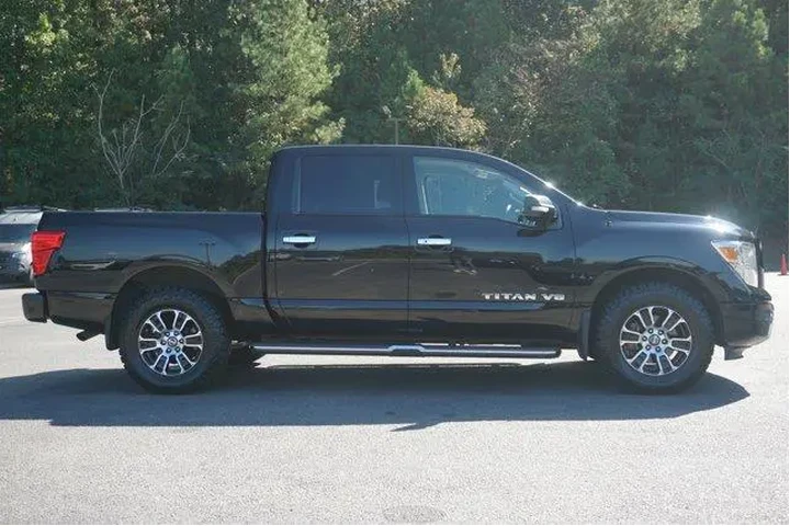 $27990 : Nissan Titan 2020 4x4 SV 4dr image 10