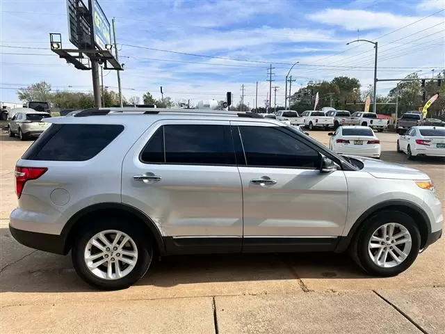 $11995 : 2015 Explorer image 4