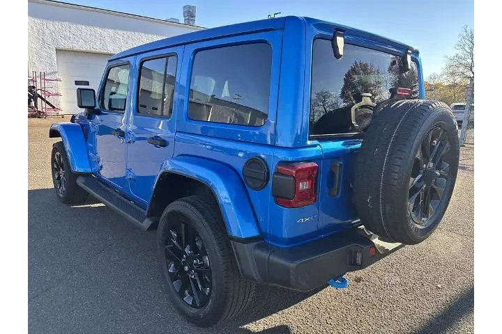 $31890 : Jeep Wrangler Unlimited 2022 image 3