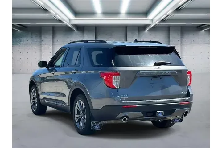 $32555 : Ford Explorer 2023 AWD XLT 4 image 6