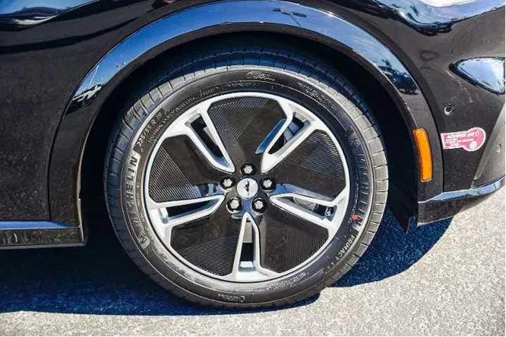 $29995 : Ford Mustang Mach-E 2023 Pre image 9