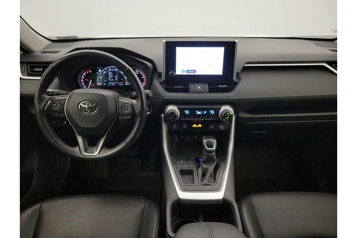 $31998 : Toyota RAV4 2023 XLE Premium image 9