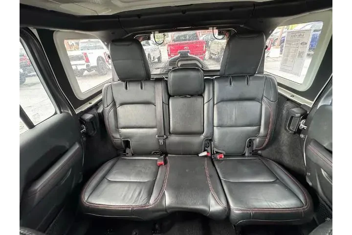 $37933 : Jeep Wrangler Unlimited 2021 image 9