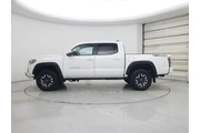 $37998 : Toyota Tacoma 2022 4x4 TRD P thumbnail