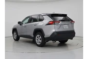 $23998 : Toyota RAV4 2023 LE 4dr SUV thumbnail