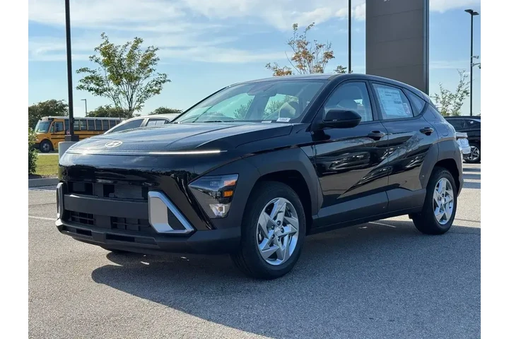 $25220 : Hyundai KONA 2026 SE 4dr SUV image 6