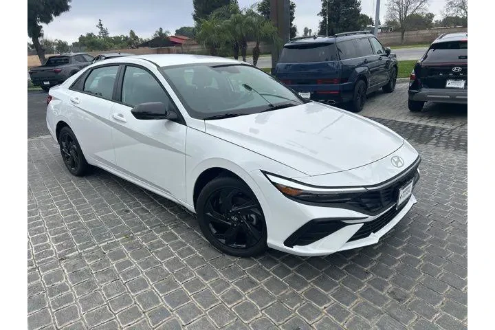 $27795 : Hyundai ELANTRA Hybrid 2026 image 1