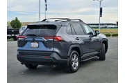 $36000 : Toyota RAV4 2025 AWD XLE 4dr thumbnail