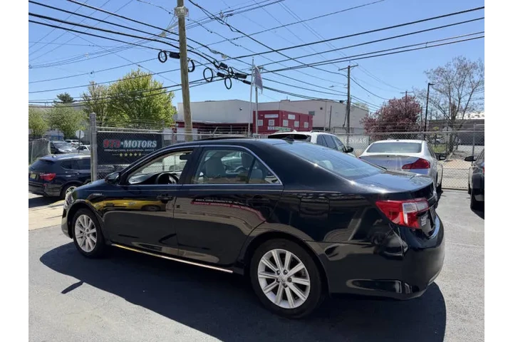 $7899 : 2014 Camry Hybrid XLE image 8