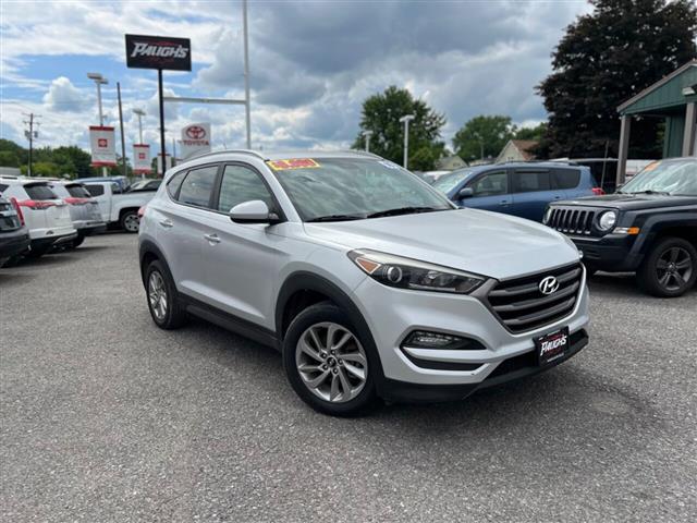 $8990 : 2016 TUCSON image 1