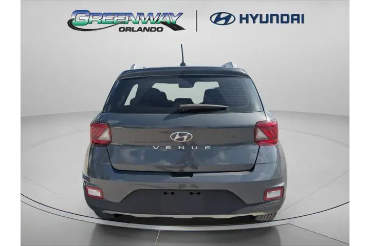 $20577 : Hyundai VENUE 2025 SEL 4dr C image 1