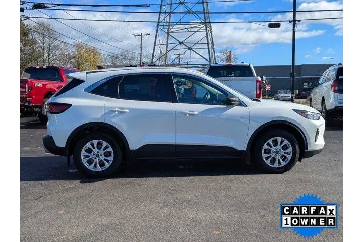 $22550 : Ford Escape 2023 AWD Active image 2