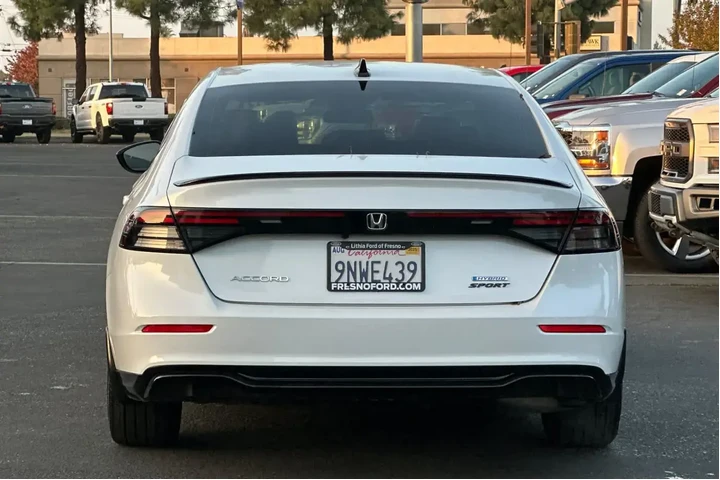 $29769 : Honda Accord Hybrid 2024 Spo image 8