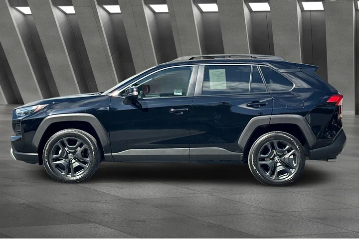 $33900 : Toyota RAV4 2024 AWD Adventu image 8