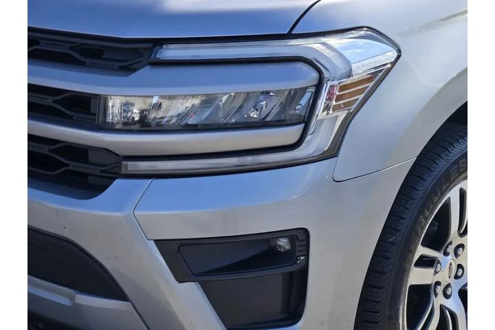 $33492 : Ford Expedition 2022 4x2 XLT image 10