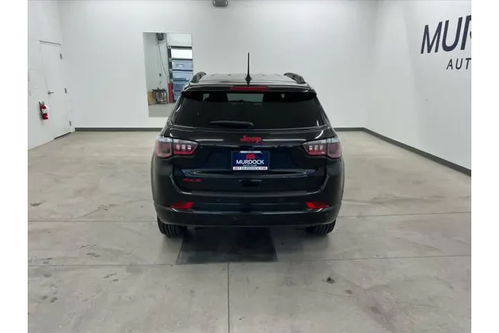 $23990 : Jeep Compass 2023 4x4 (Red) image 3