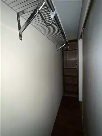 $875 : LOS ANGELES image 7