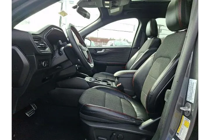 $25522 : Ford Escape 2023 AWD ST-Line image 10