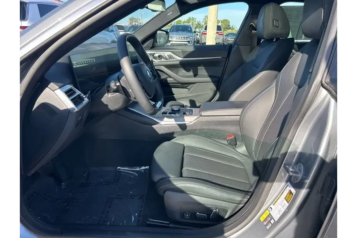 $39978 : BMW i4 2025 eDrive40 Gran Co image 9