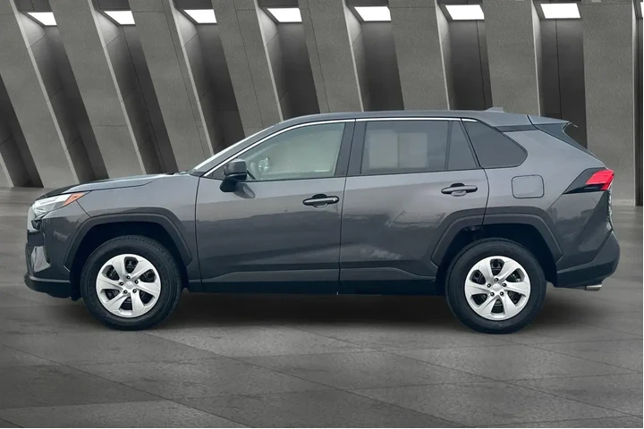 $29000 : Toyota RAV4 2024 AWD LE 4dr image 10