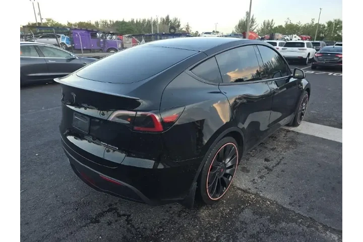 $30490 : Tesla Model Y 2022 AWD Perfo image 4