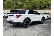 $31990 : Ford Explorer 2023 ST-Line 4 thumbnail