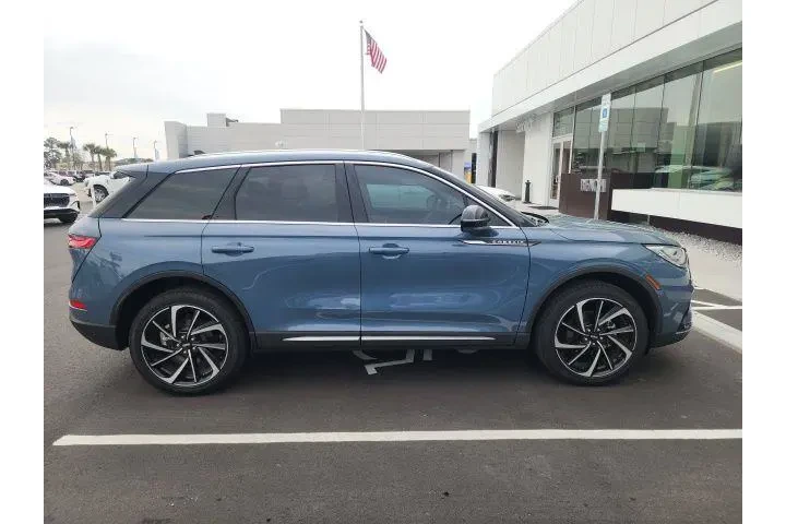 $38926 : Lincoln Corsair 2024 Reserve image 7