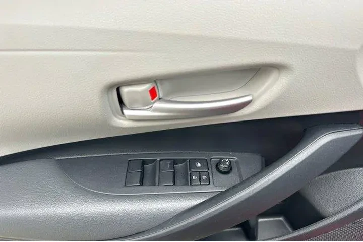 $18500 : Toyota Corolla 2021 LE 4dr S image 7