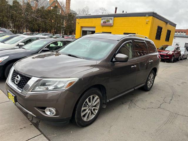 $9999 : 2016 Pathfinder SV image 6