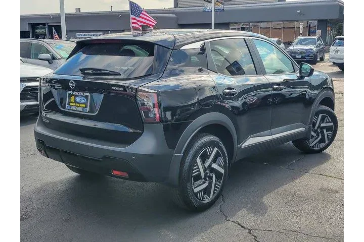 $26895 : Nissan Kicks 2025 SV 4dr Cro image 8