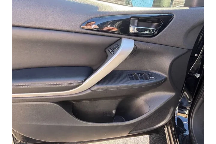 $22995 : 2024 Eclipse Cross SE image 10