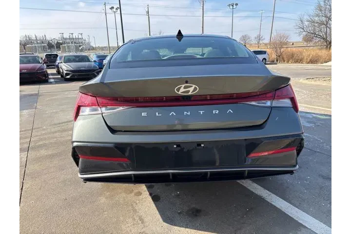 $22498 : Hyundai ELANTRA 2025 SEL Con image 5