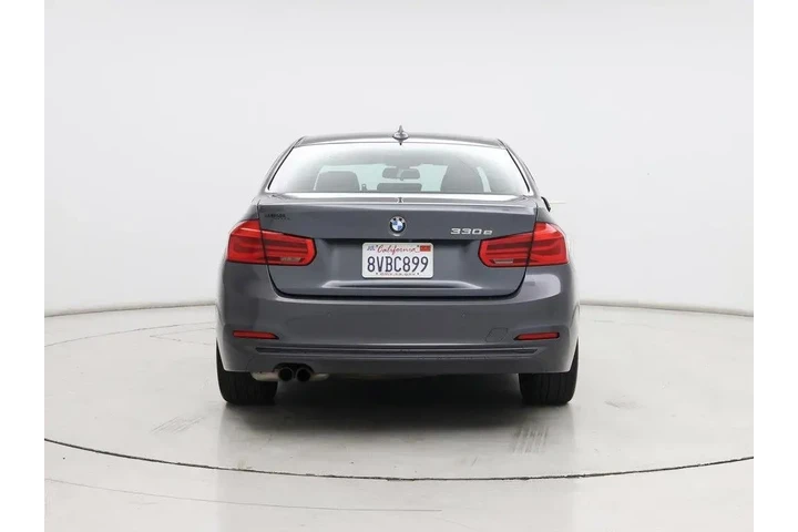 $15998 : BMW 3 Series 2017 330e iPerf image 6