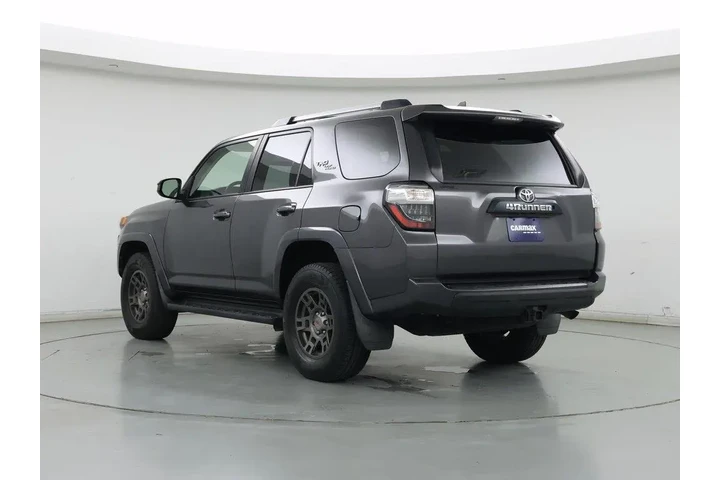 $31998 : Toyota 4Runner 2018 4x4 SR5 image 2