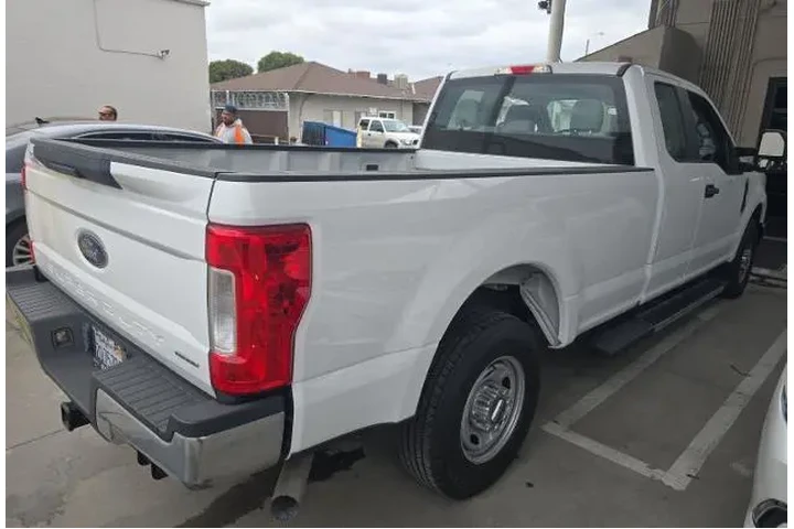 $31900 : Ford F-250 Super Duty 2017 4 image 2