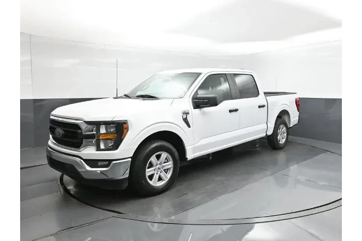 $31607 : Ford F-150 2023 4x2 XLT 4dr image 1