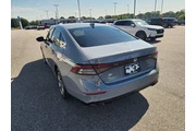 $27979 : Honda Accord Hybrid 2024 EX- thumbnail