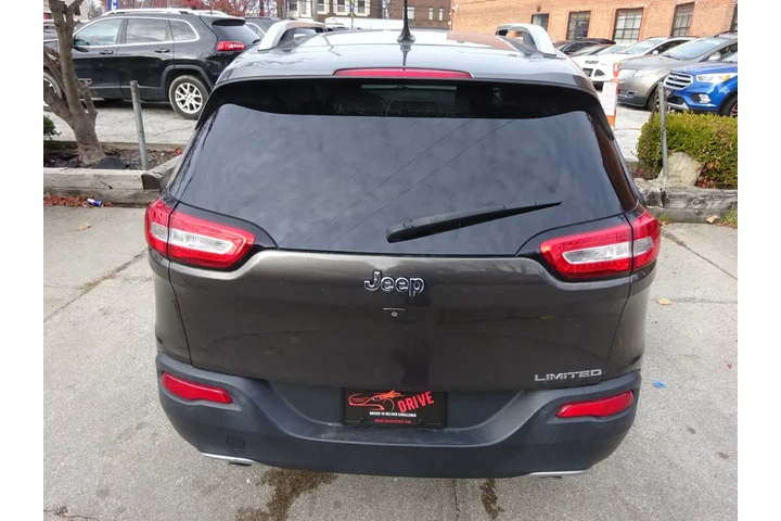 $8900 : 2014 Cherokee FWD 4dr Limited image 6