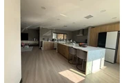 Beautifully Renovated 3-Bed, 2 en Los Angeles