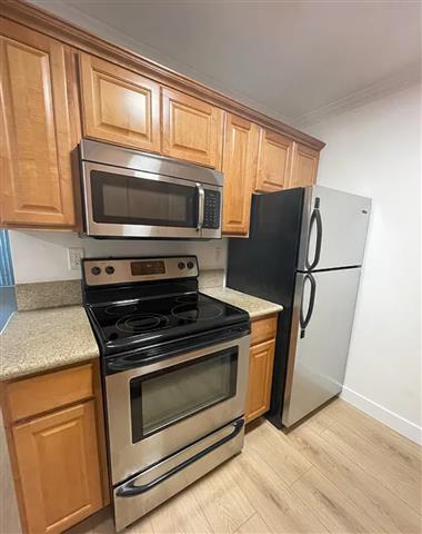 $1595 : 1 bedroom apartment available image 3