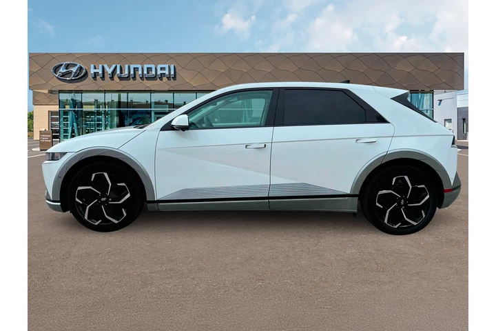 $29987 : Hyundai IONIQ 5 2024 Limited image 3